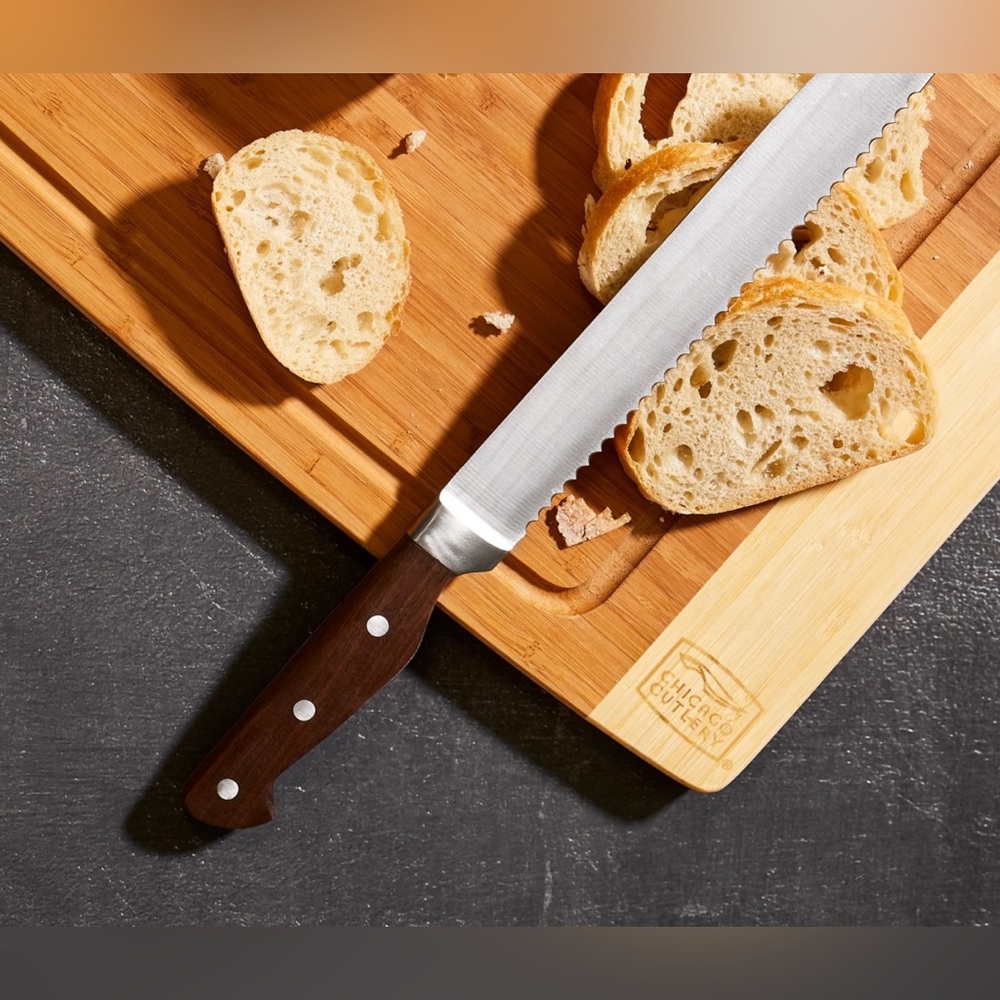 NEW Chicago Cutlery 9” Bread Knife NWT